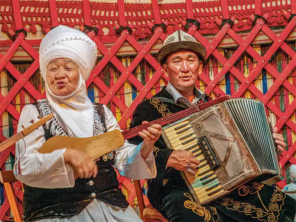 usbekistan-kirgisien-musiker